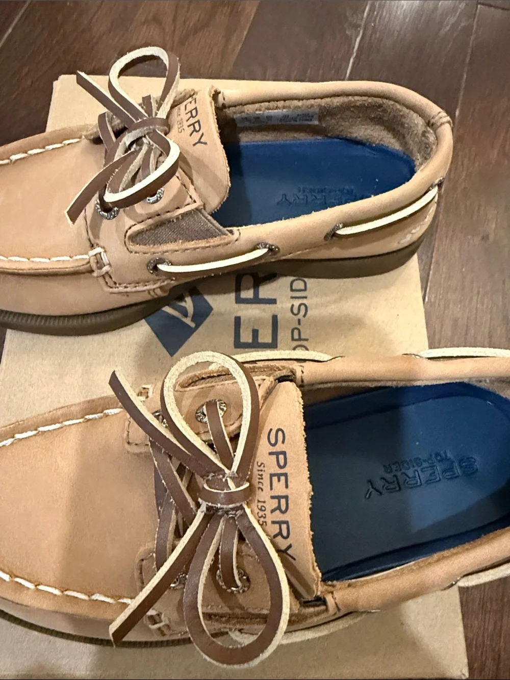 Sperry Kids Tan Sahara Leather Boat Shoes 10.5 Little Kids